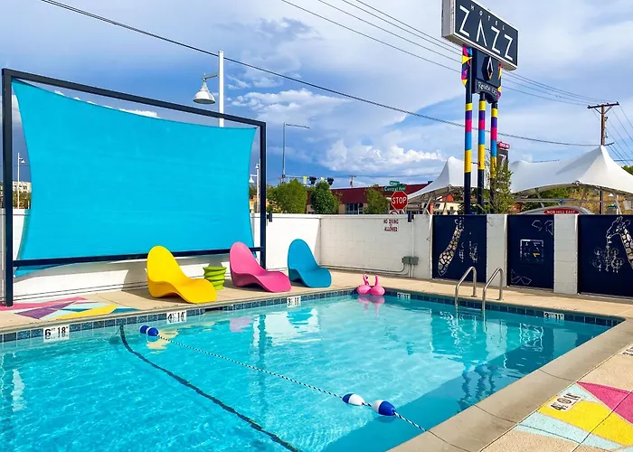 Hotel Zazz